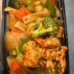 Best Chicken with Garlic Sauce in Lewisville, TX